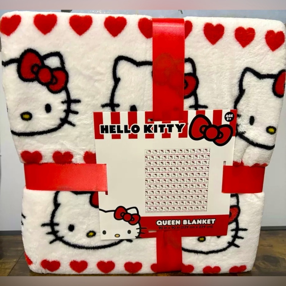 New! ❤️ Hello Kitty Valentines hearts ❤️ plush Blanket FULL QUEEN 90”X 90”